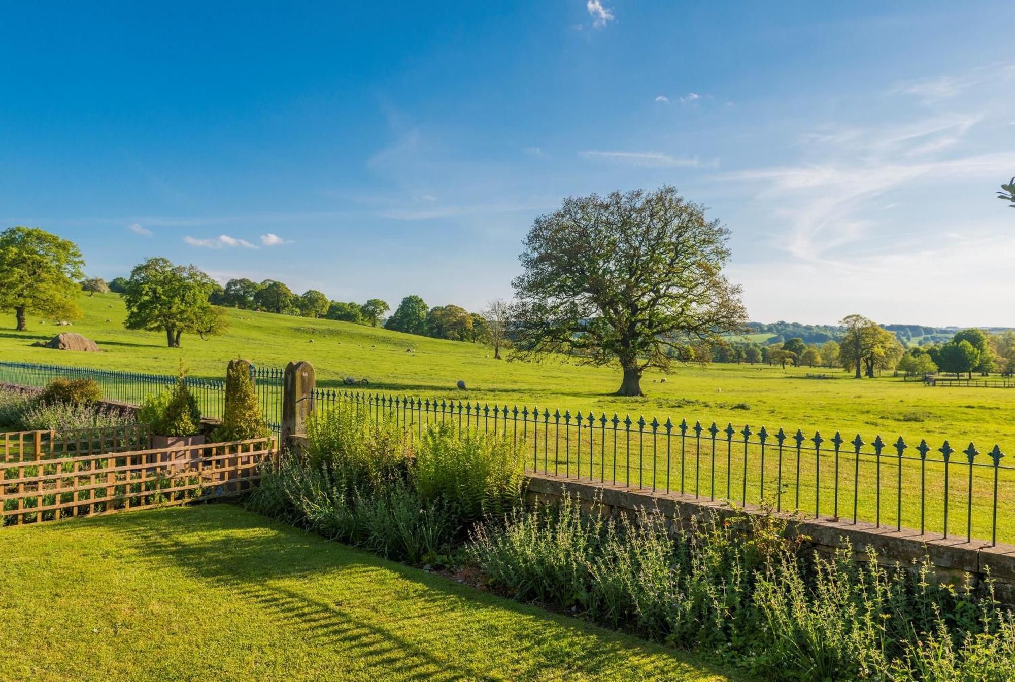 Heathy Lea Barnchatsworth Estate Baslow Bagian luar foto